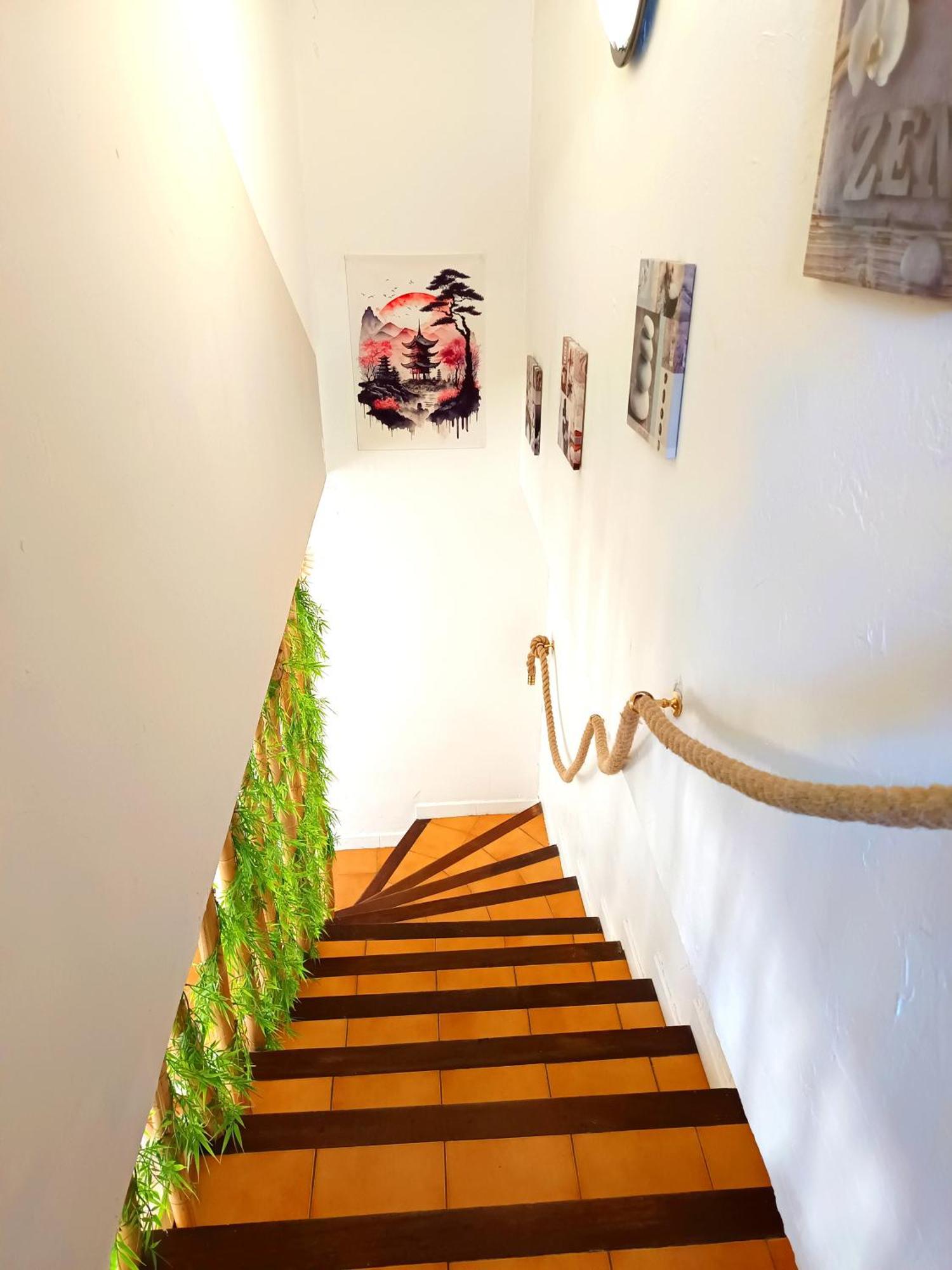 Villa Nais 126M2-Zen-Salle Cinema-Piscine Ла-Валетт-дю-Вар Экстерьер фото